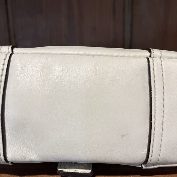 Coach Hadley Leather field bag Chalk Silver Gorgeous F29763 Crossbody Hangtag - Picture 13 of 13